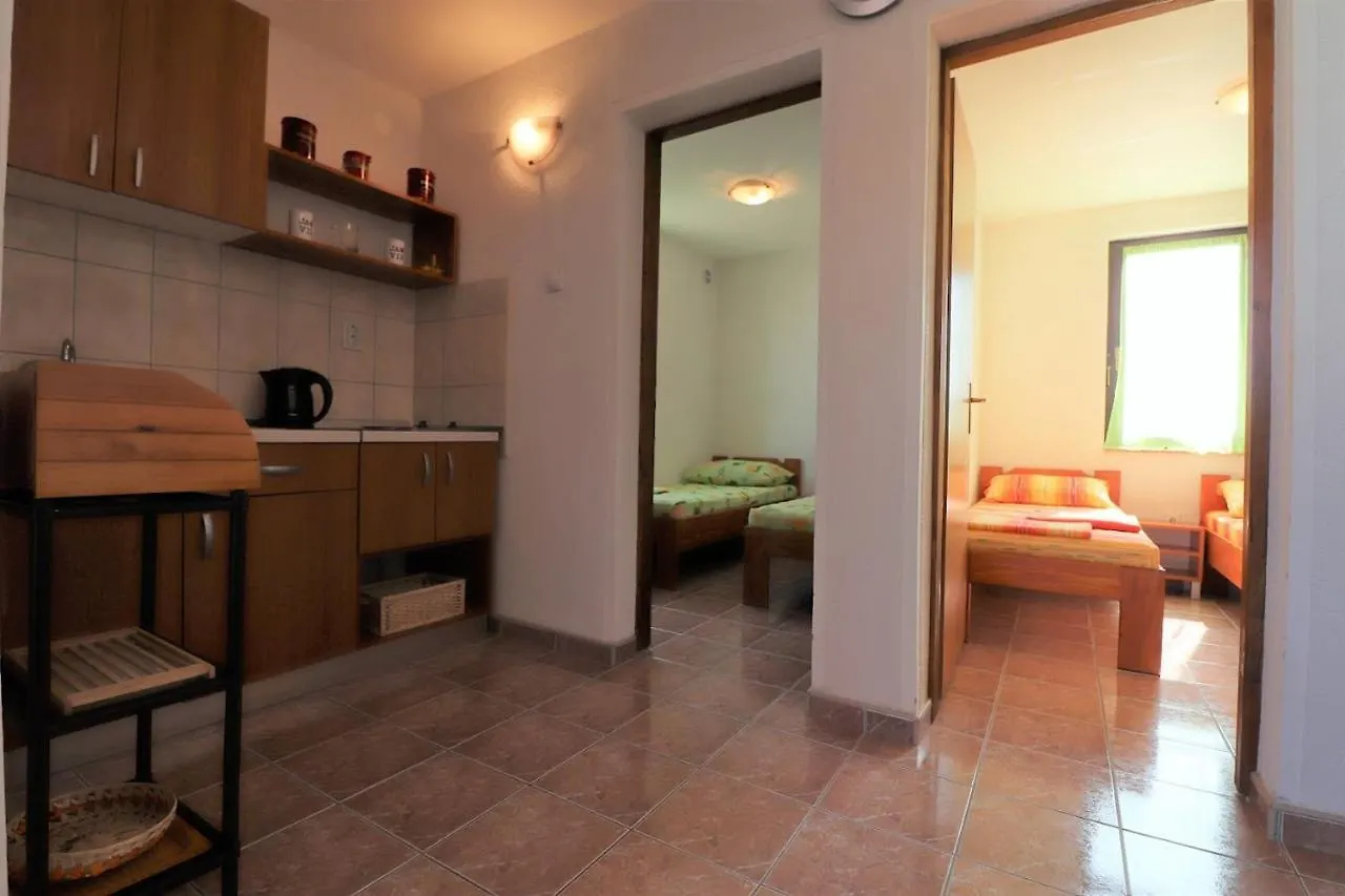 Apartment Studio Apartman Vera Vir No 1